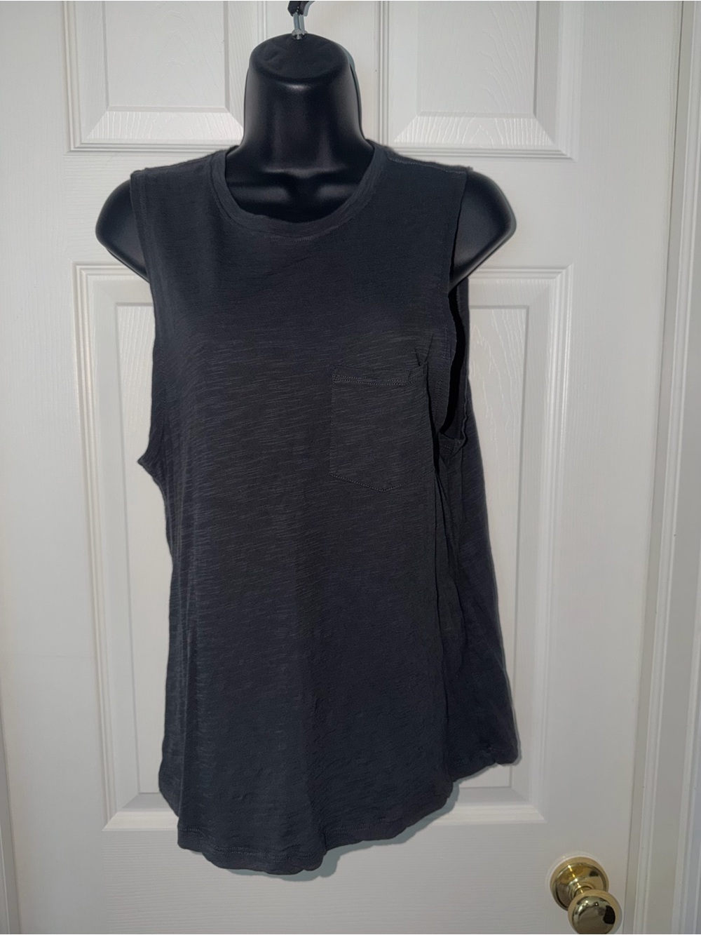 VUORI WOMEN'S SUNSET TANK